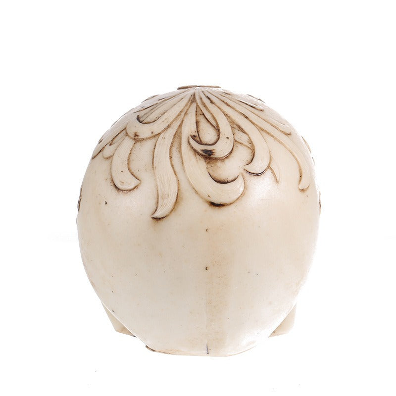 Plum blossom skull home resin ornaments