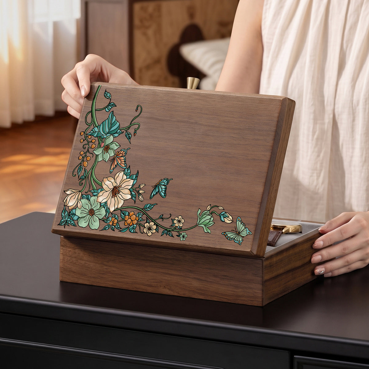 Solid wood desktop jewelry storage box