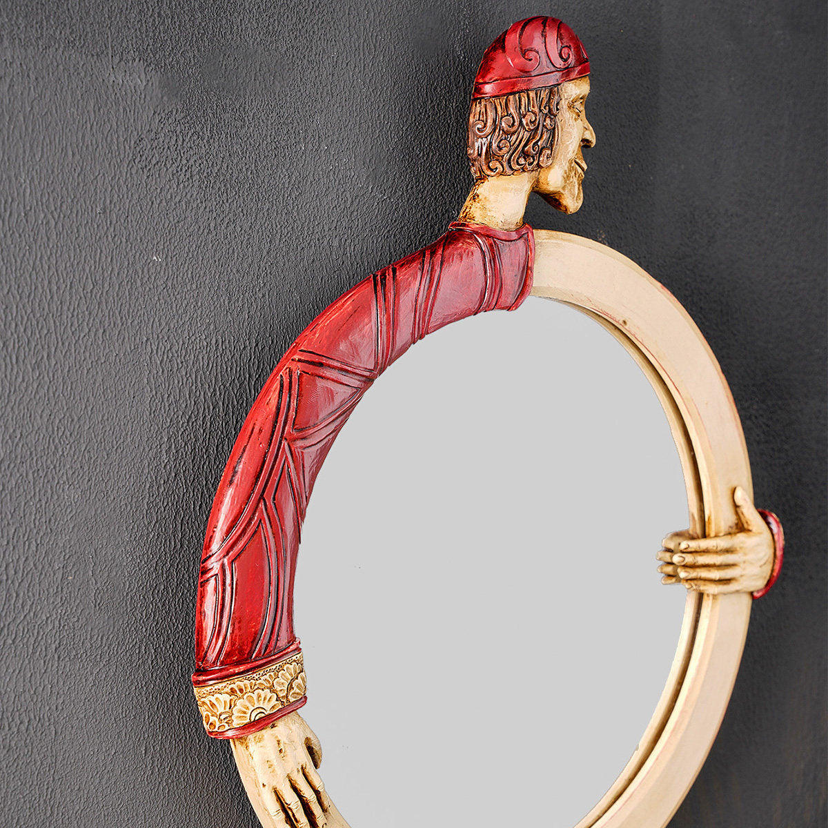 Circular decorative hanging mirror